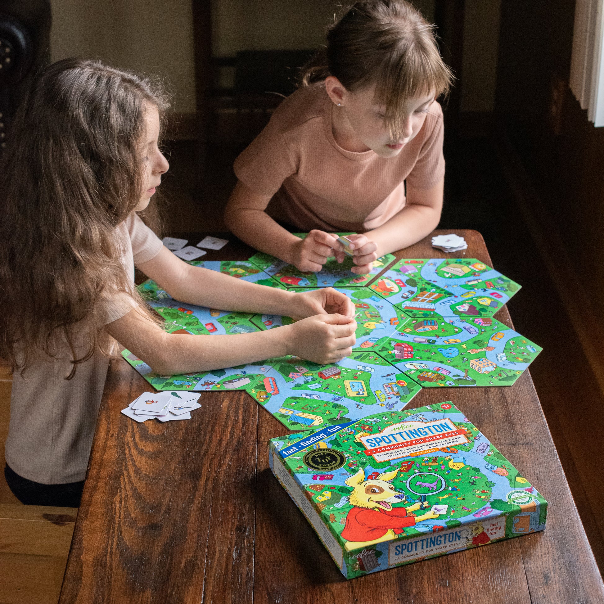 Spottington Seek and Find Award Winning Board Game eeBoo for Kids Ages 5+