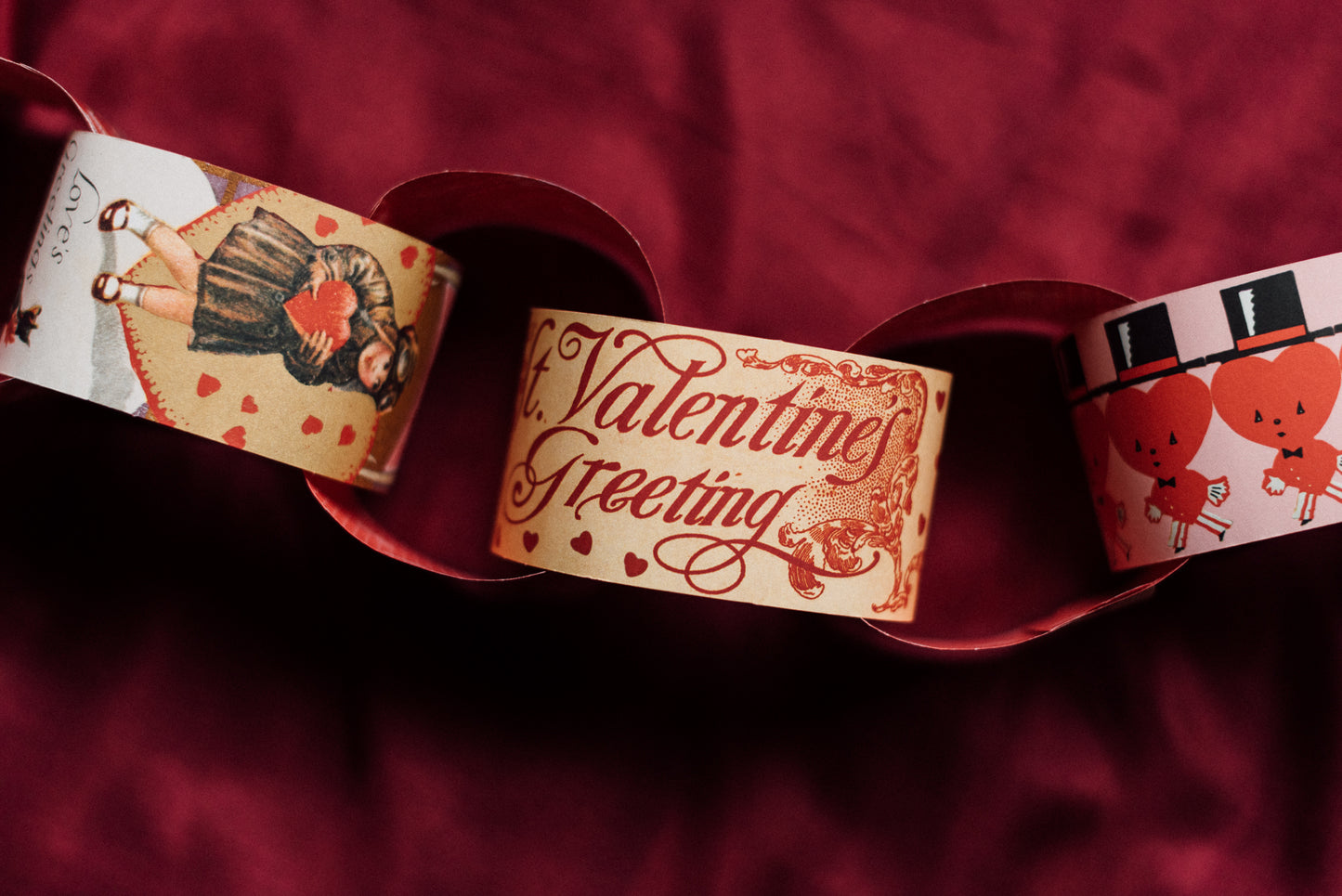 Vintage Valentine Paper Chain Decoration by eeBoo