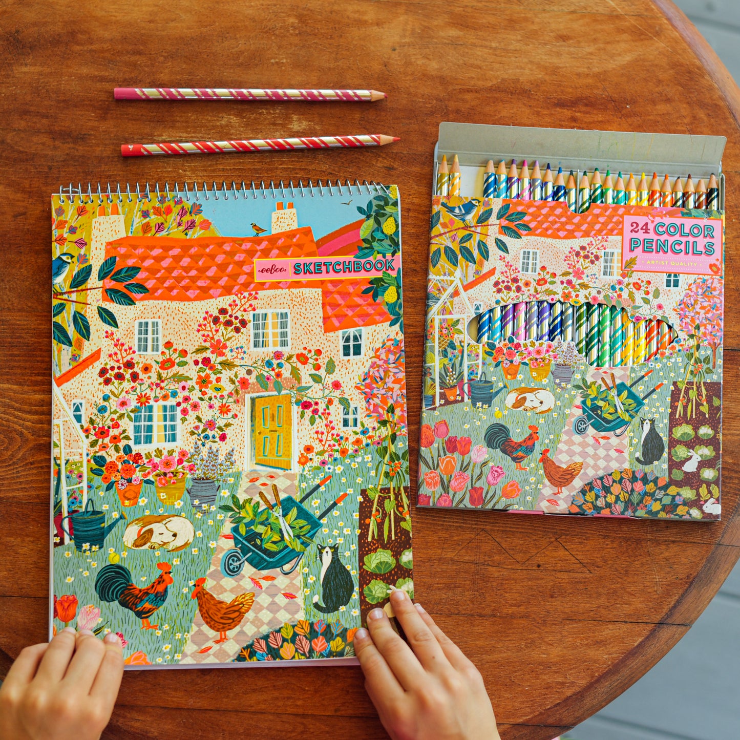 English Cottage 24 Color Pencils and Sketchbook